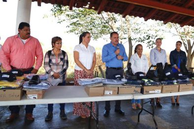 EQUIPO SERVICIOS PUBLICOS Y RASTRO (4)