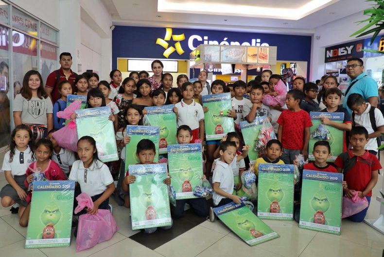 DIF LLEVA NIÑOS CINEPOLIS (7)
