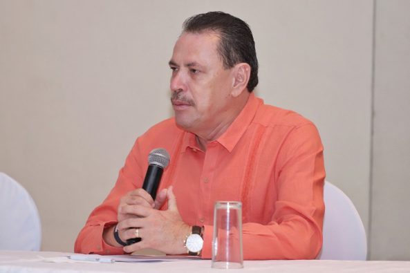 PRESENTACION IPLANAY EN BAHIA PRINCIPAL (2)