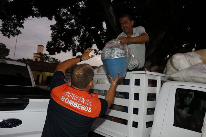 COMUNICADO 0974-DIF-Entrega acopio Cabo Corrientes-Tomatlán (2)