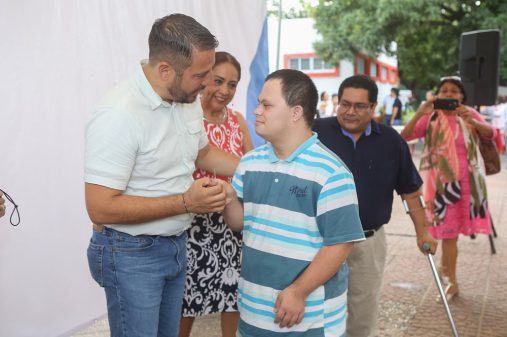 img_9376_49061635328_o