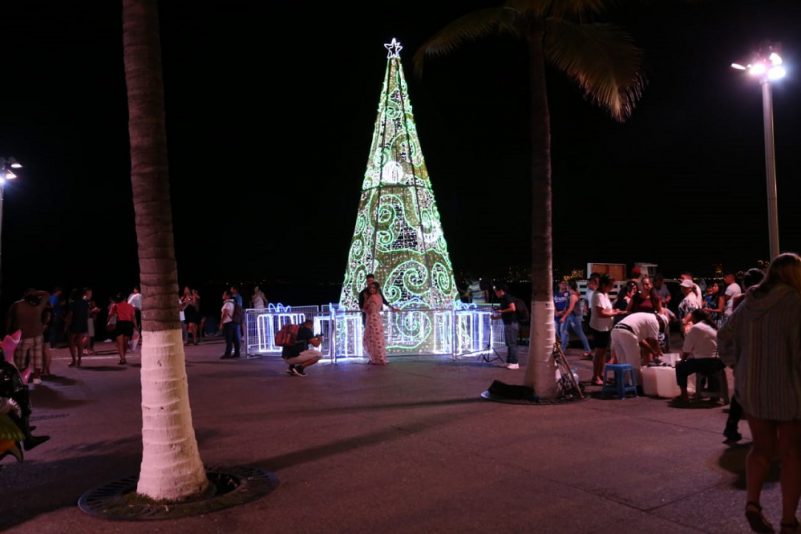 COMUNICADO 1114-Encendido iluminación navideña-malecón (5)