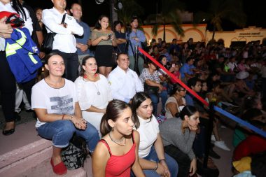 COMUNICADO 1114-Encendido iluminación navideña-malecón (7)