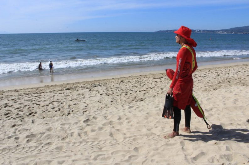 PC OPERATIVO EN PLAYAS (8)