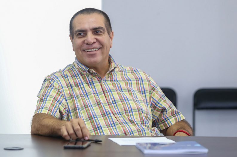 img_1576_49435767033_o