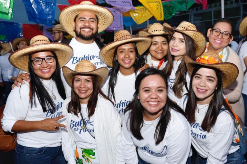 BAHIA LA ALEGRIA DE LA FERIA (2)