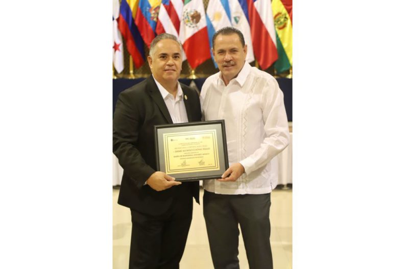 CERTIFICACION GOBIERNO EFICIENTE ATENCION AL CIUDADANO (1)