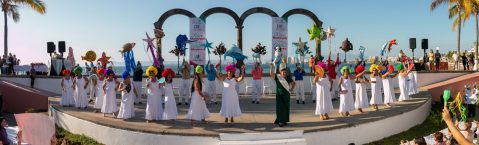 COMUNICADO 1357-DIF-Coronación Reina Adultos Mayores (5)