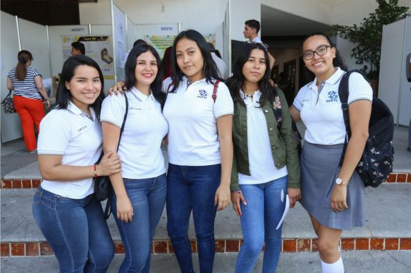 img_4585_49649093863_o