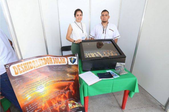 img_4594_49649630991_o