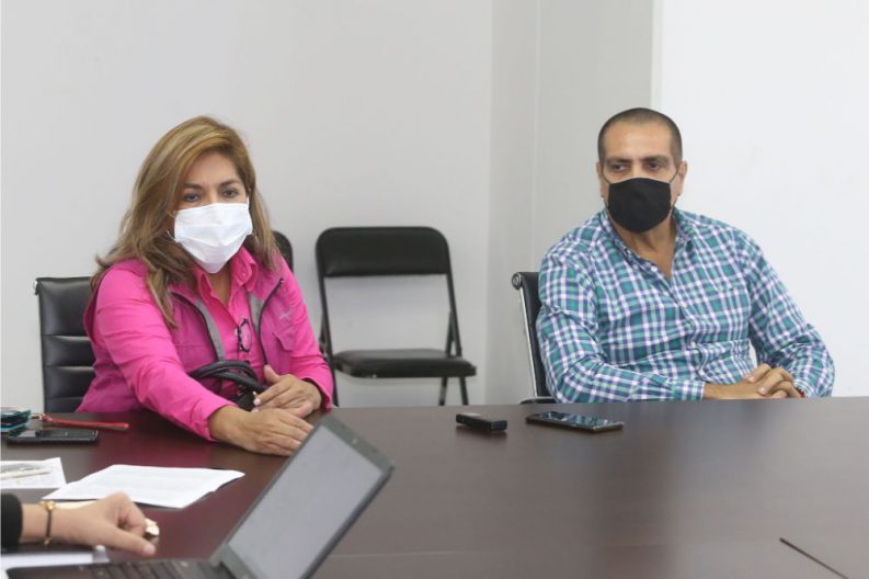 COMUNICADO 1433-Reunión sector salud-delegada IMSS Jalisco (4)