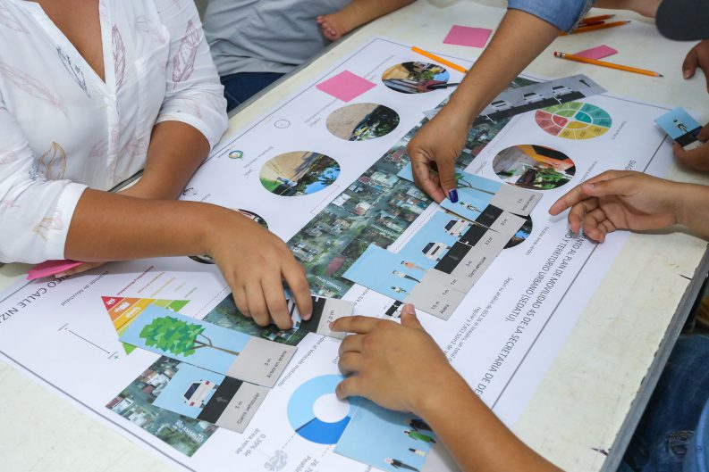 COMUNICADO 1673-Socialización calle Niza-vecinos (2)