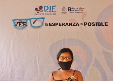 DIF BAHIA ENTREGO LENTES (3)