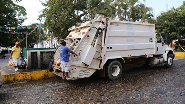 COMUNICADO 8176