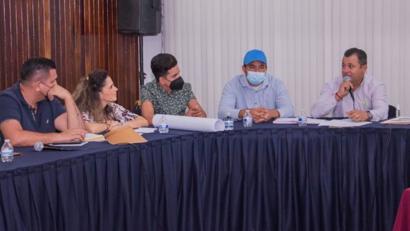 COMUNICADO 004