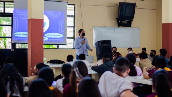 COMUNICADO002